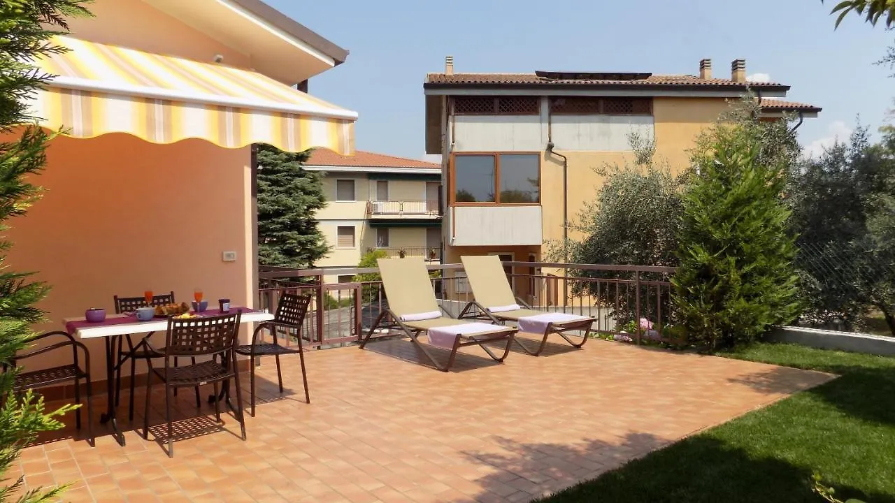 Millyholidays - Apartment Lilla - Center - Nearby Beach - Private Garden - Spa Pool Bardolino