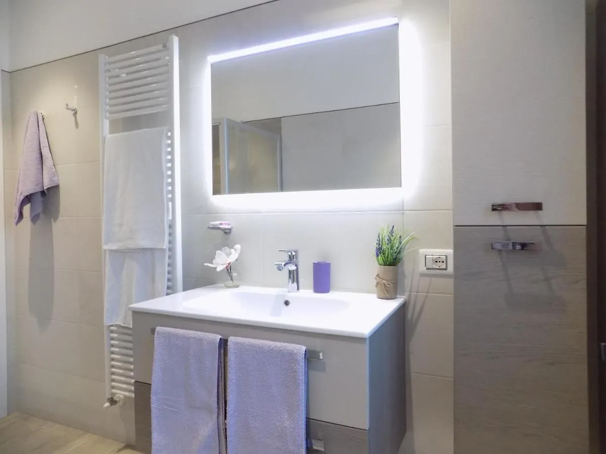 Millyholidays - Apartment Lilla - Center - Nearby Beach - Private Garden - Spa Pool Bardolino